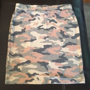 Forever 21 desert camo pencil skirt